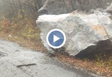 Тихомир Тошев Чу се тътен в селото всичко тръгна надолуОгромен