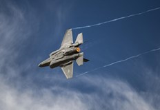 Командирите имаха разрешение да открият огън при заплахаЧетири изтребителя излетяха