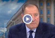 Бившият военен министър е скептичен към слуховете за таен план