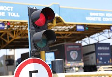 Ограничението за леки коли е до 21 00 часа за камиони