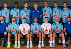 Русенските волейболисти загубиха с 3 1 гейма като гости в зала