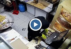 Полицията задържа ученика часове след нападението в заведение откриха газовия