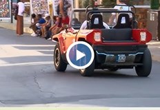 Записите показват как 18 годишният шофьор навлиза в насрещното и не