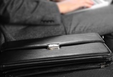 Крадлата успяла да изтегли 500 лева от банкова картаПолицията в