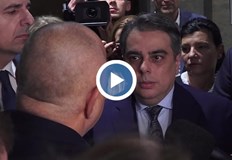 Асен Василев Не сте изтеглили бюджета Бойко Борисов Няма да