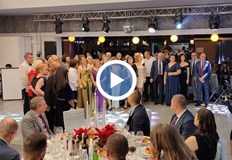 Елитът на града се обедини в подкрепа на три благородни