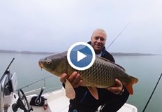 Обикновен стиропор се оказа тайната на майсторския риболовПопулярният риболовец от