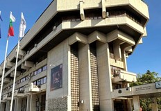 Проектът включва реновиране на Художествената галерия нови електробуси и социален
