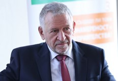 Бившият здравен министър разкри как управляващите се люшкат на вълната