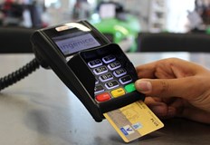 Липсата на регулация при бързите кредити и ниската финансова култура