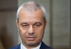 Лидерът на Възраждане се срещна с бизнеса във Варна заради