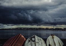 Значителни количества дъжд и силен вятър се очакват през следващите