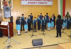 Стотици русенци почетоха Деня на християнското семейство с музика и