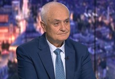 Военният министър разчита на родната индустрия за закупуване на дроновеМинистерството