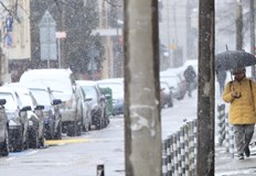 Дъждът временно ще спре преди обяд но следобед отново ще