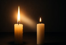 Физичното обяснение зад явлението което можем да наблюдаваме при всяка