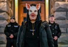 Писателят призова ДБ ПП и ДСБ да работят като една