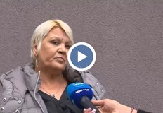 Протестиращи твърдят че са им предлагани подкупи за мълчаниеБивши служители