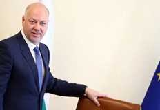Премиерът публикува позицията на правителството в социалната мрежа Екс Министър председателят Росен
