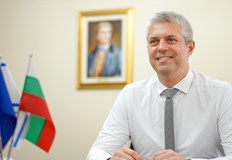 Кметът на Варна ще посрещне протестиращи срещу бюджета на стълбите