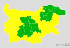 Предупреждението е за обилни валежи и силен вятърПрез нощта облачността