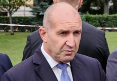 Президентът предупреди за подставени лица на олигархията които се представят