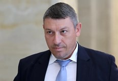 Депутатите ще обсъдят запасите от горива и правомощията на особения