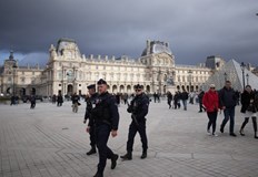 Общо седем души са задържани за кражбата на безценните бижутаЕдин