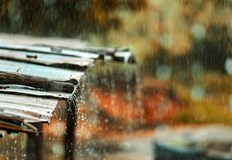 Валежите се очаква да продължат няколко часа като с тях