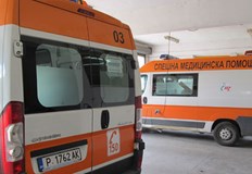 Ударили са се кола и мотофреза с ремаркеПътен инцидент между