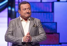 Водещият се пошегува с Дара и Андрей в ефира на