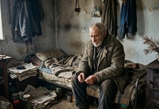 Близо 540 хиляди пенсионери получават по 120 лева за КоледаМинистерският