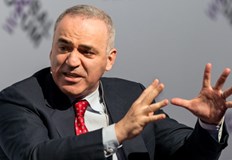 Според световния шампион само украинско знаме в Севастопол може да