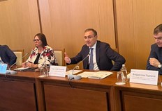 Борислав Гуцанов обсъди необходимостта от регулиране на социалните мрежи със