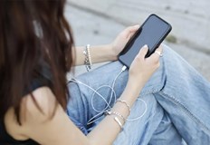 Новата мярка цели да предпази подрастващите от вредното съдържание и