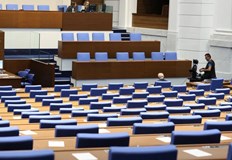 Манол Генов и Петър Дилов ще отговарят за химическите миризми