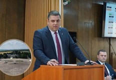 Общинският съветник изрази остри съмнения относно прогнозите за 28 полета