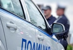 Мъжът съборил машината и я преместил на няколко пъти до