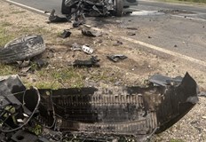 Инцидентът между лек автомобил и камион стана вчера по обядЖена