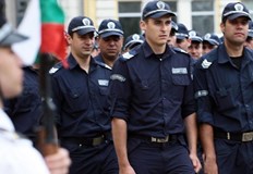 Системата губи гръбнака си – липсват над 3300 служители за