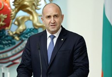 Държавният глава предупреждава за риск от скрита национализация и съдебни