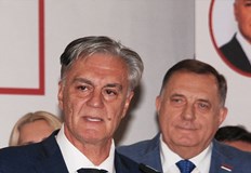 Опозицията отхвърля резултатите и настоява за повторно преброяване в три