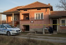 Криминалисти извършиха оглед на мястото на престъплениетоКриминалисти от Районното управление