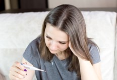 Медиците предупреждават че прибързаното потискане на треската може да забави