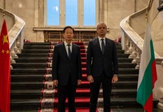 Възраждане прие покана за официално посещение в Китай след среща