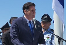 Рон Дермер водещ преговорите за Газа посочи семейна причинаИзраелският министър