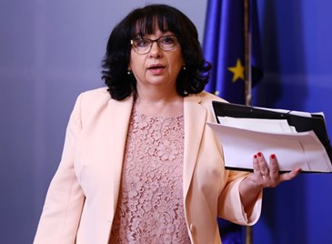 Кабинетът обяви 31 декември и 2 януари за неработни дни