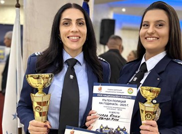 Полицайки от Русе спечелиха титлата „Пътен полицай на годината“