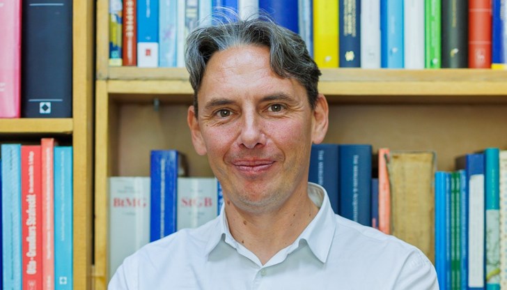 Депутатът от ПП-ДБ отхвърли обвиненията на Делян Пеевски за инцидента с починалия полицай