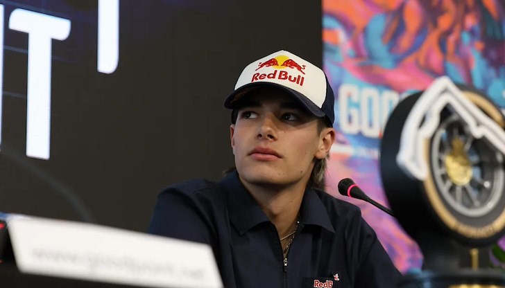 Българският пилот финишира седми в Катар след наказание, Леонардо Форнароли грабна титлата Българският пилот финишира седми в Катар след наказание, Леонардо Форнароли грабна титлата